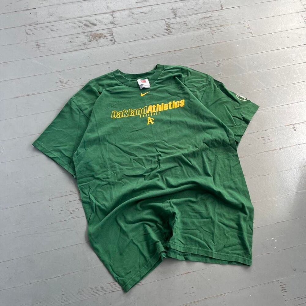 Vintage Nike Team Oakland Athletics Baseball Tee Shirt